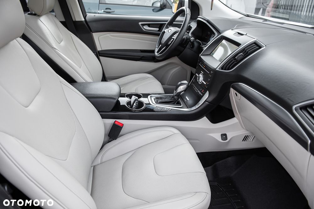 Ford Edge - 36