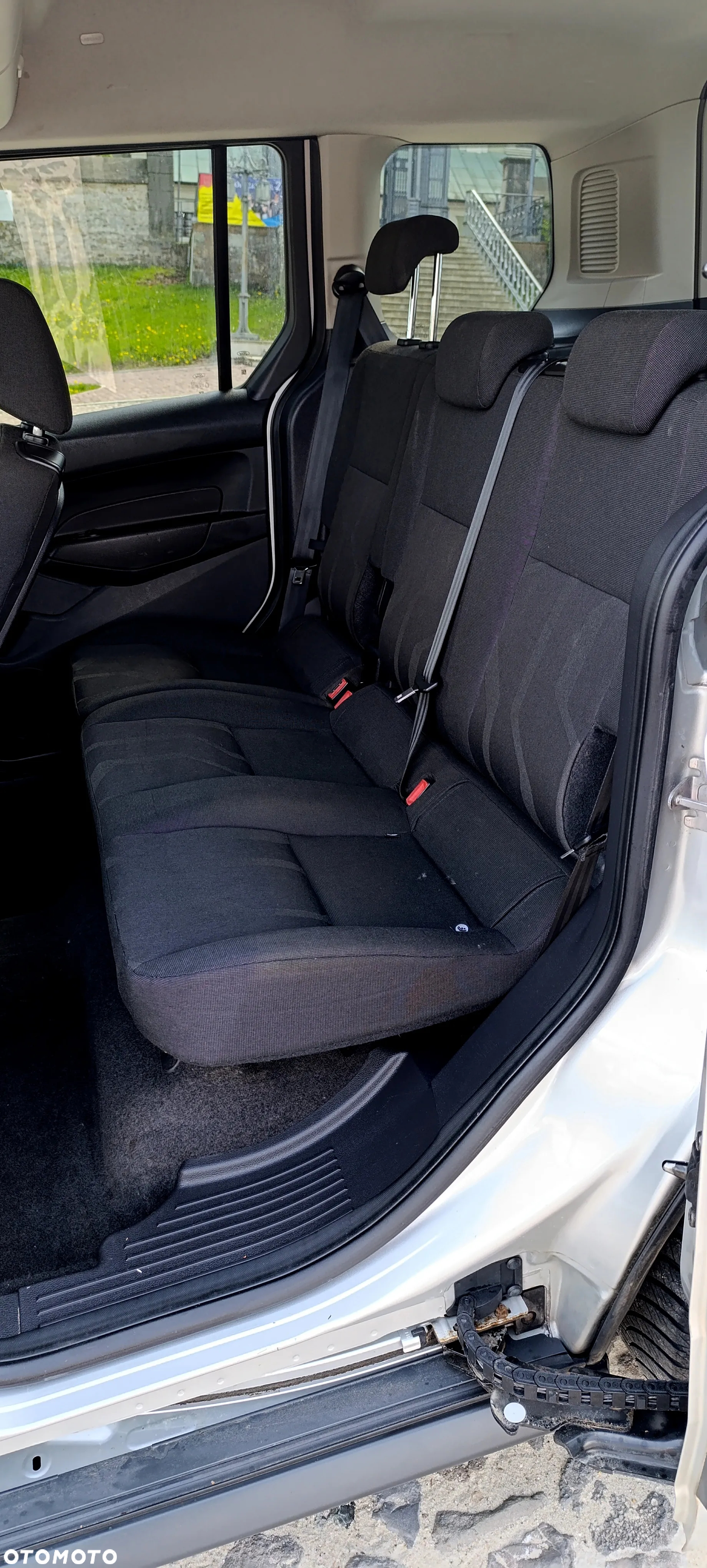Ford Tourneo Connect - 14