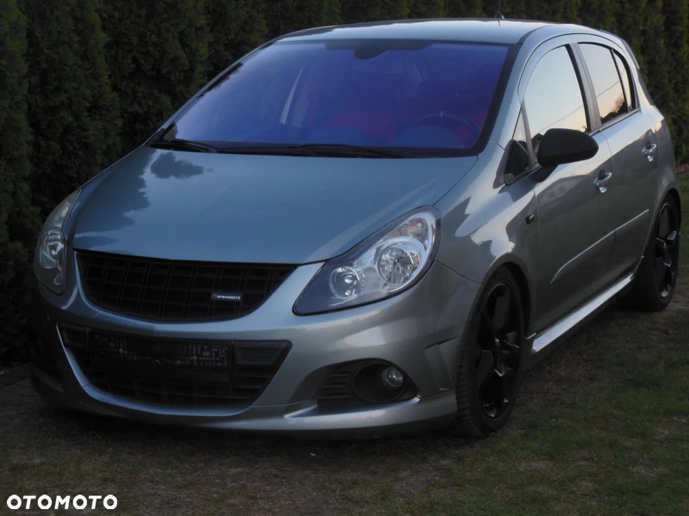 Opel Corsa 1.6 Turbo GSi - 1
