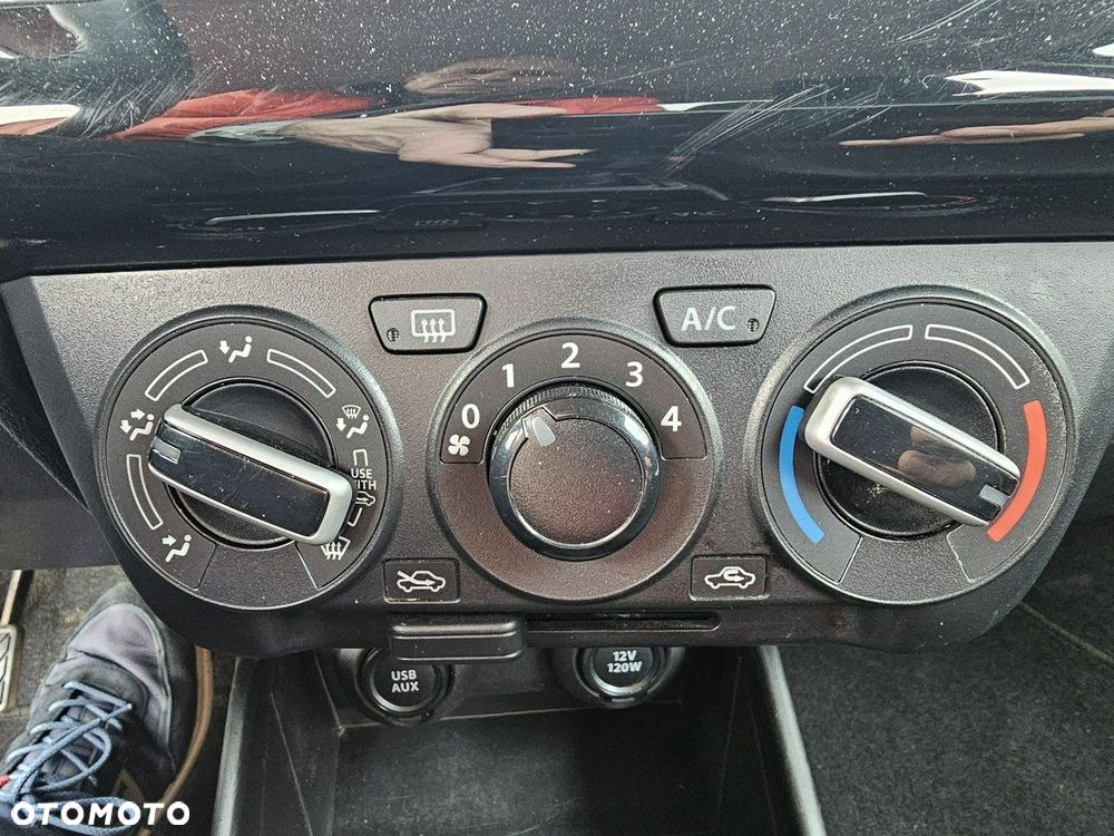 Suzuki Swift 1.2 SHVS Elegance - 28
