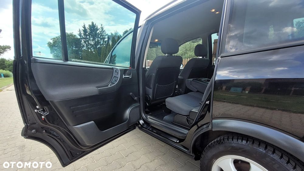 Opel Zafira 1.8 Elegance - 26