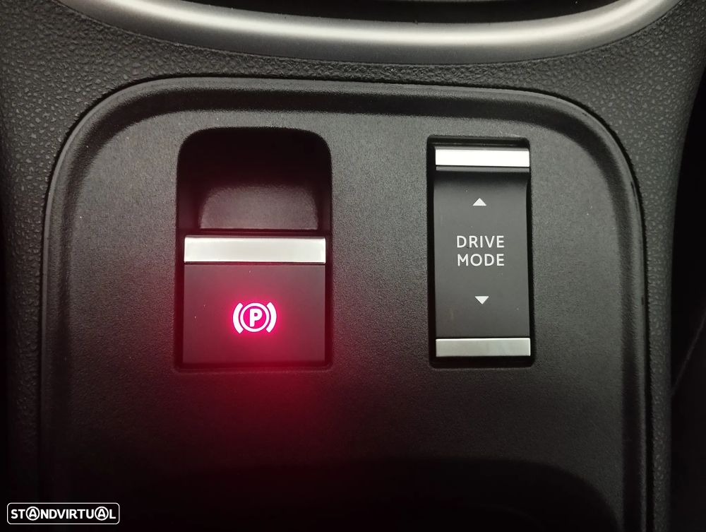 Jeep Avenger 1.2 GSE T3 Altitude - 36