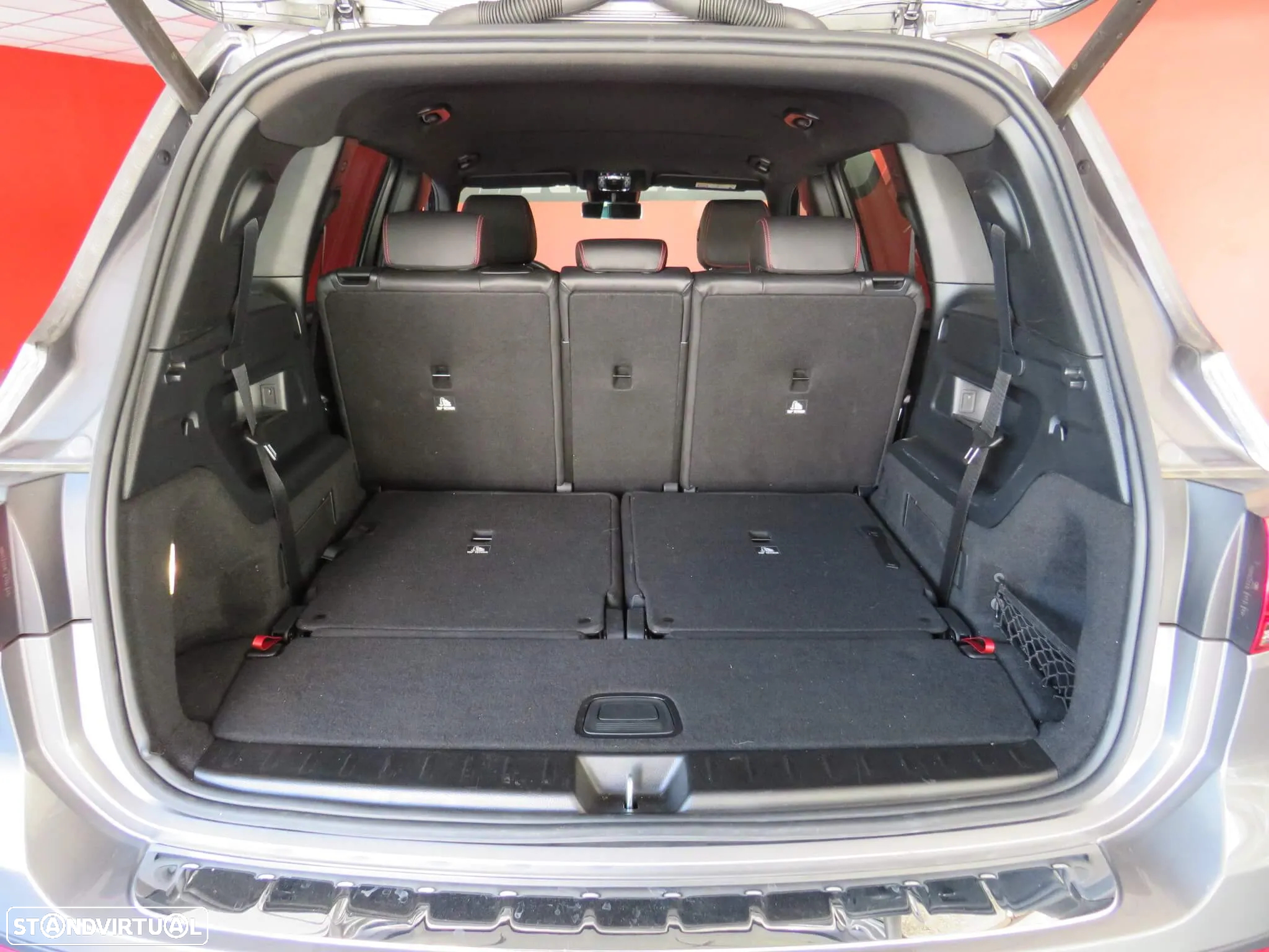 Mercedes-Benz GLB 200 d AMG Line - 48