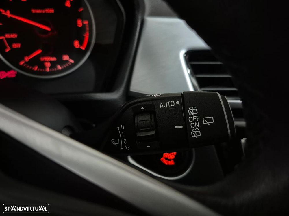 BMW X1 16 d sDrive Line xLine - 26