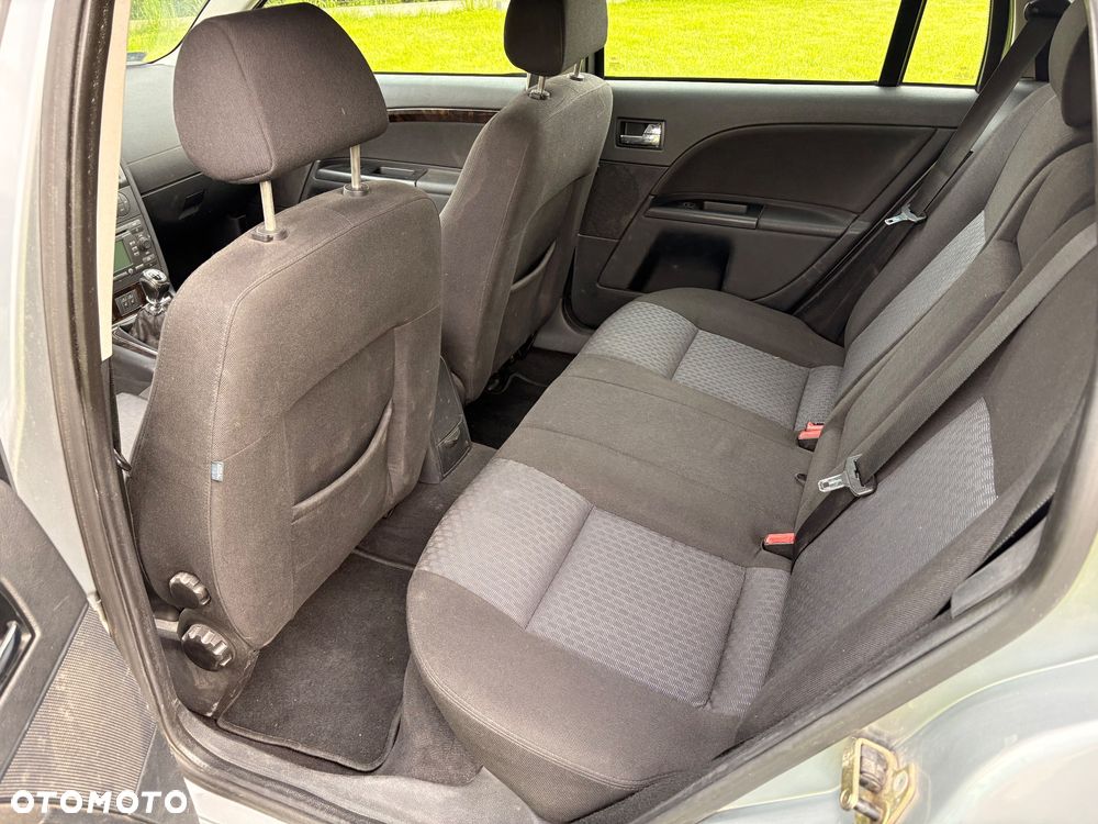 Ford Mondeo 2.0 TDCI Ghia - 8