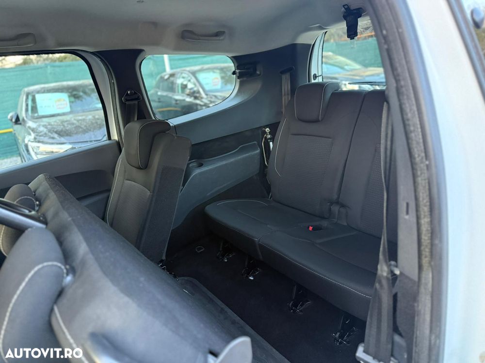 Dacia Lodgy 1.5 Blue dCi Laureate - 18