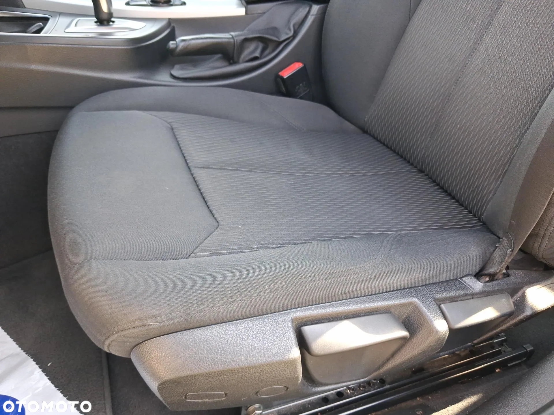 BMW Seria 3 318i Advantage - 12