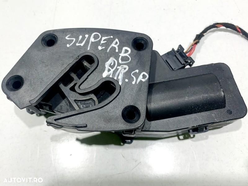 Motoras deschidere capota dreapta spate Skoda Superb 2 facelift (2013-2015) 3T0827300C - 1