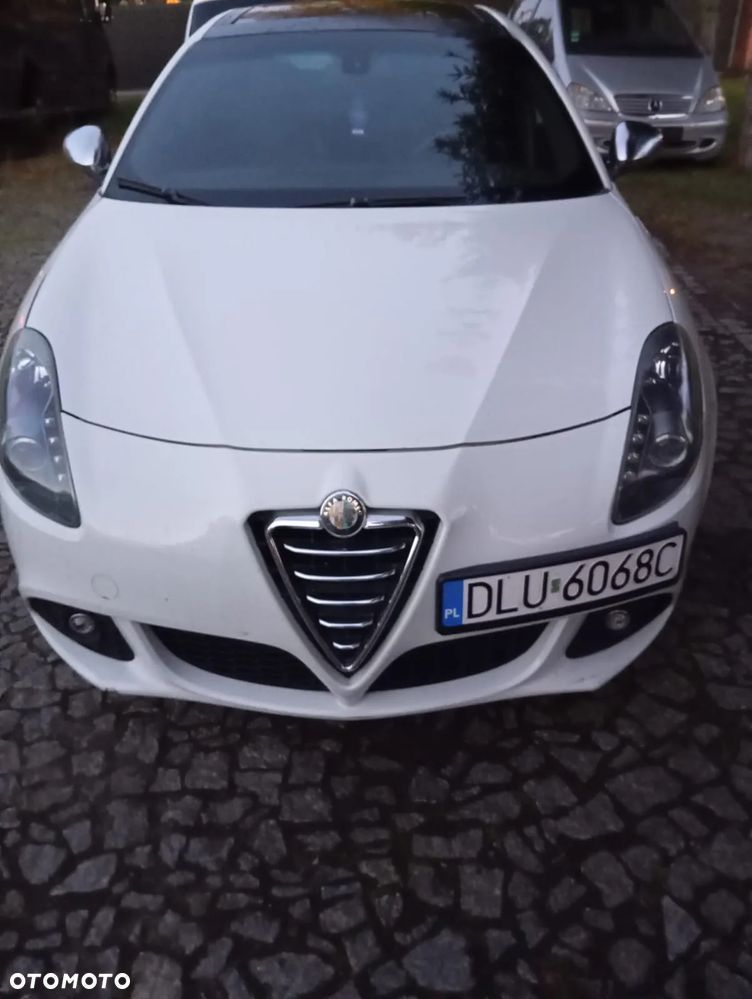 Alfa Romeo Giulietta 1750 TBi Quadrifoglio Verde - 3