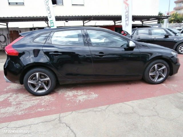 Volvo V40 2.0 D2 R-Design - 4