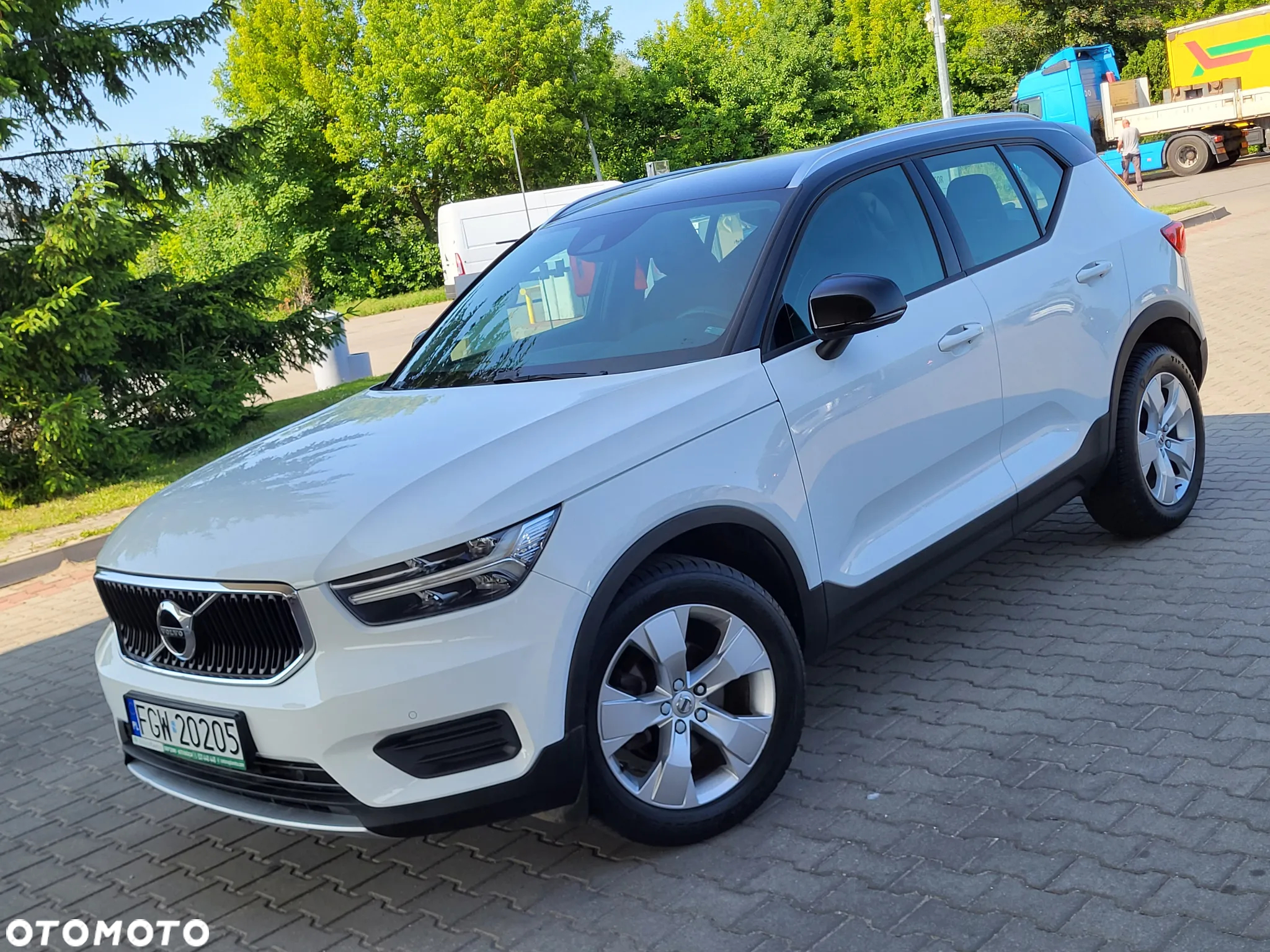 Volvo XC 40 T3 Momentum - 2