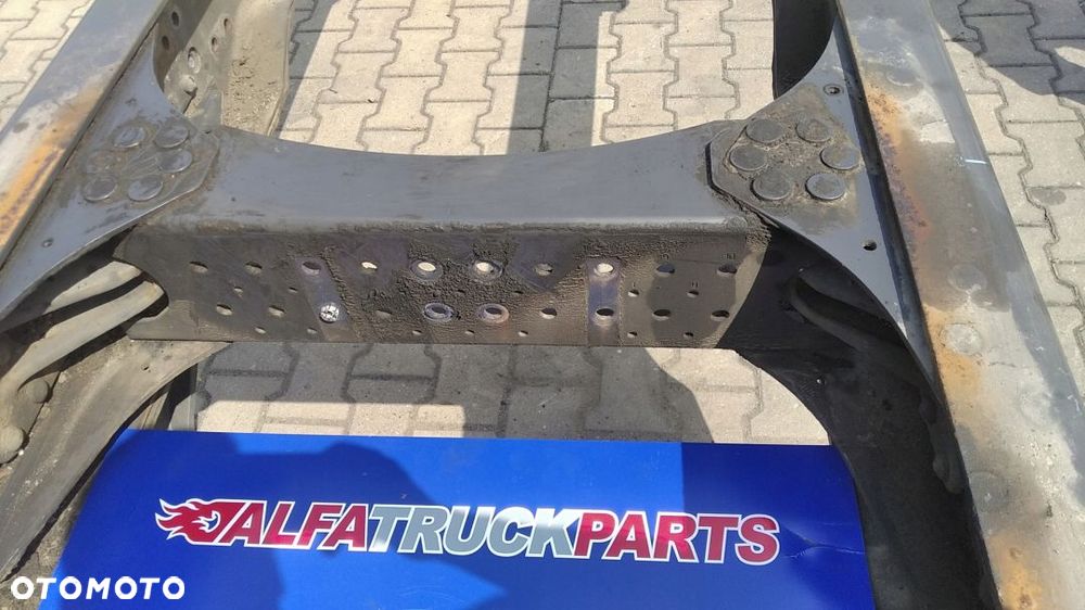 VOLVO FH 4 BELKA WSPORNIK RAMY MOCOWANIE ŁAPY - 3