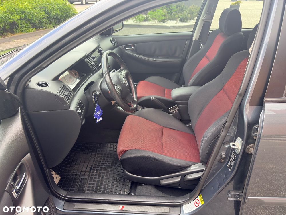Toyota Corolla - 11
