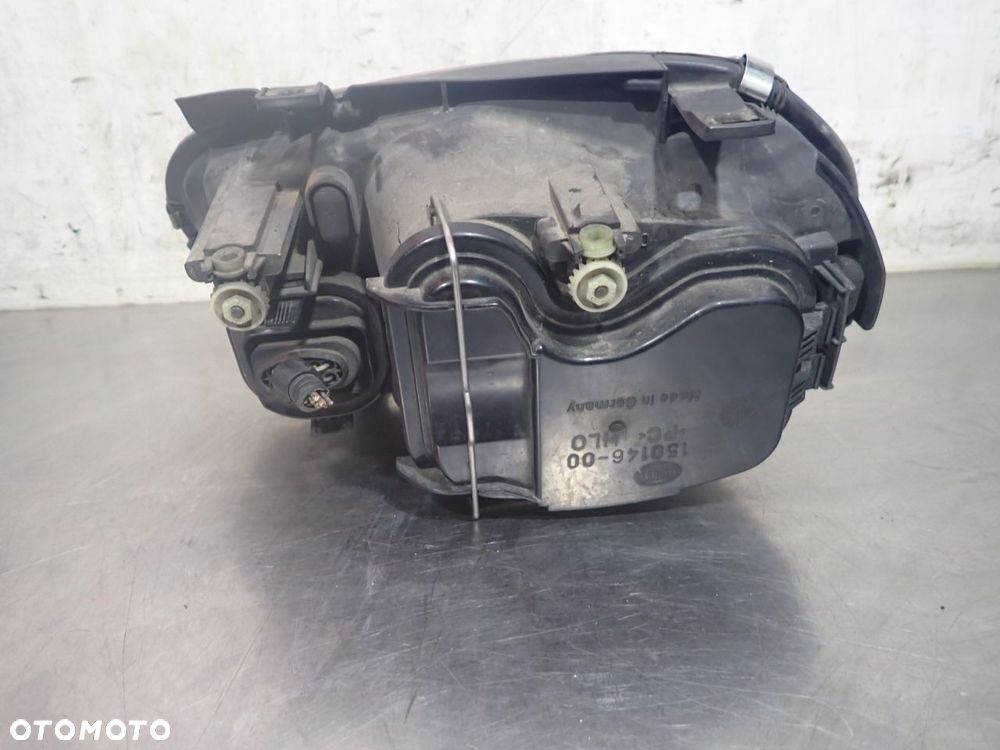 LAMPA PRAWA PRZEDNIA VOLKSWAGEN GOLF IV - 2