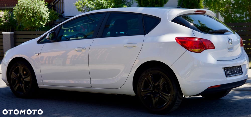 Opel Astra 1.4 Selection - 16