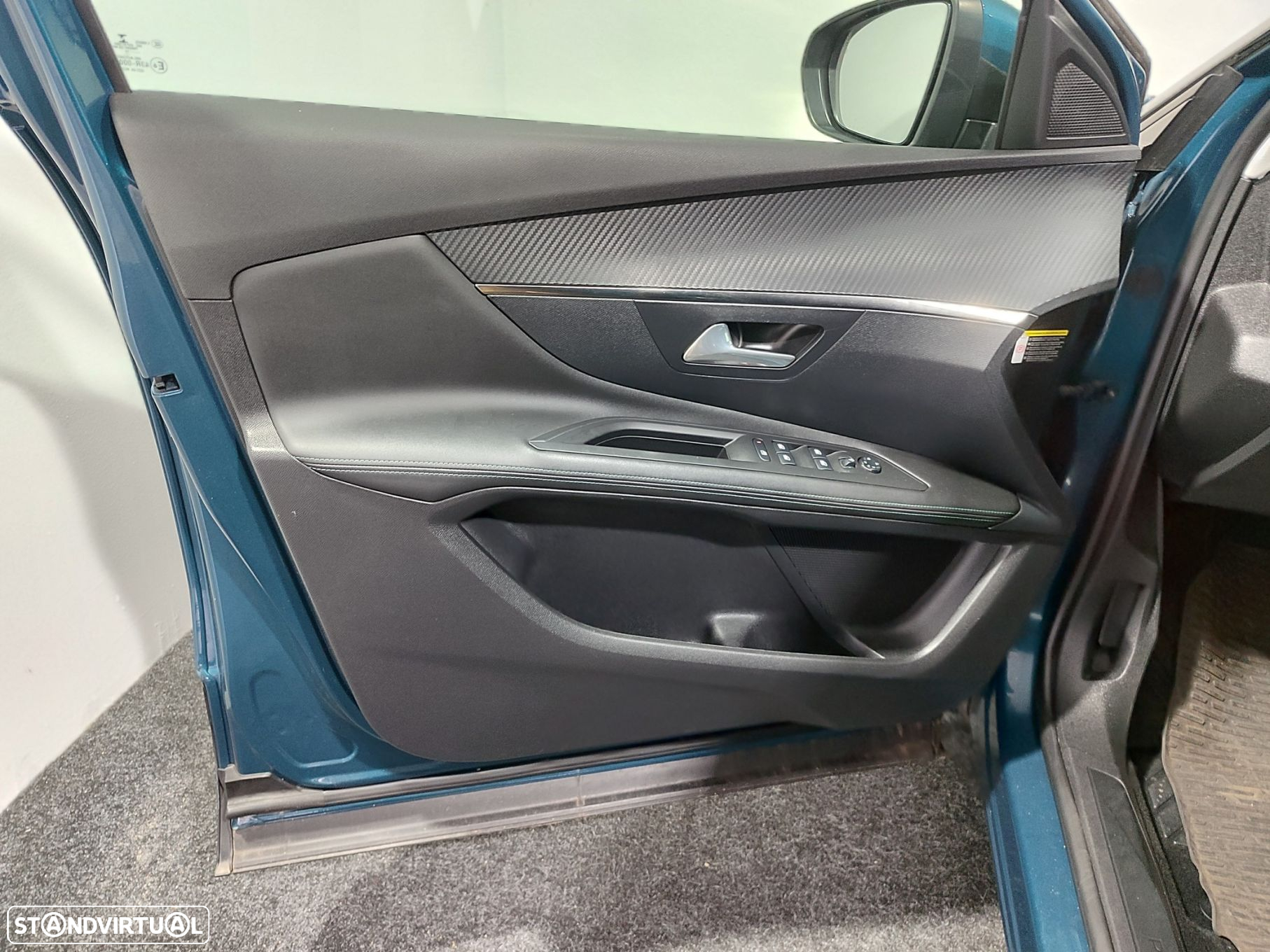 Peugeot 3008 1.5 BlueHDi Allure EAT8 - 33