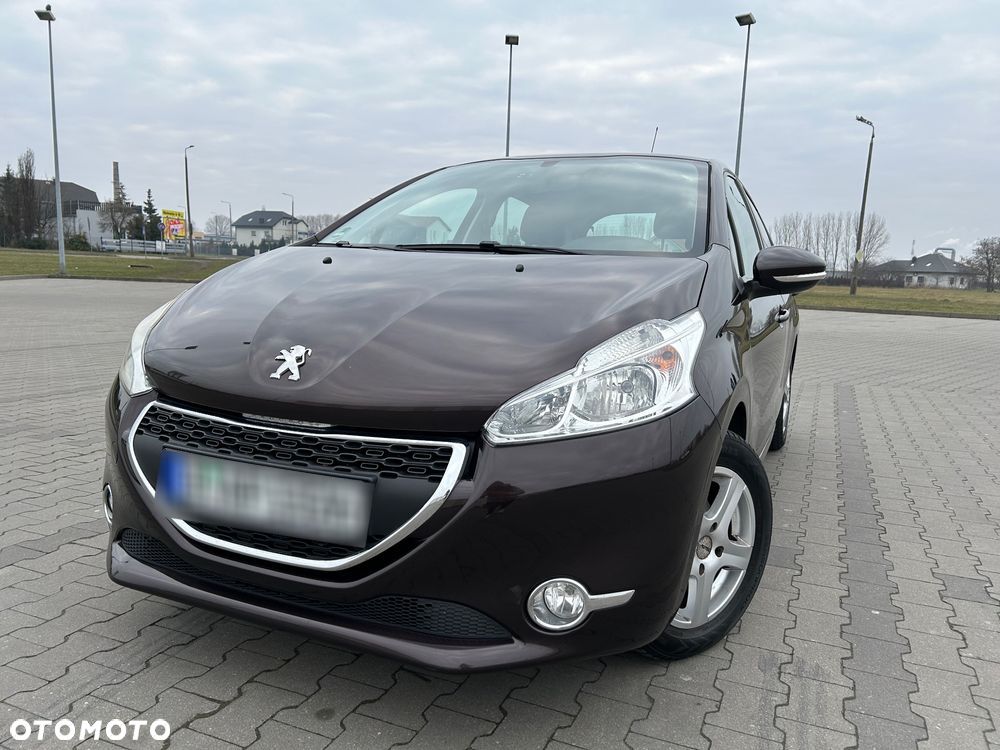 Peugeot 208 1.2 VTi Style - 1