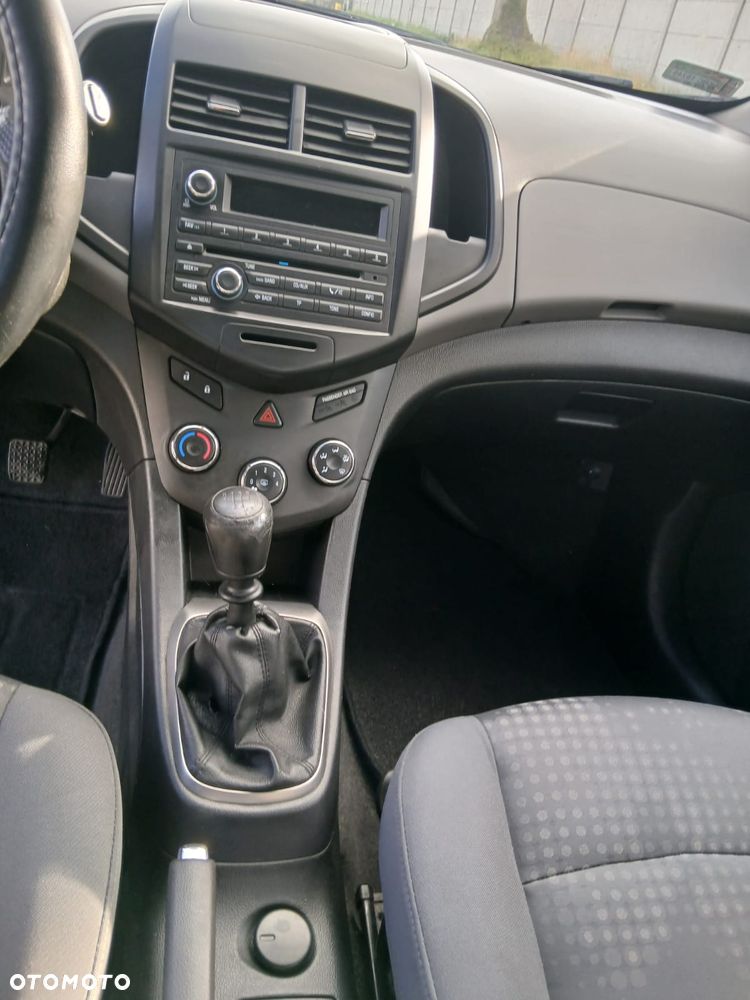Chevrolet Aveo 1.2 LS - 6