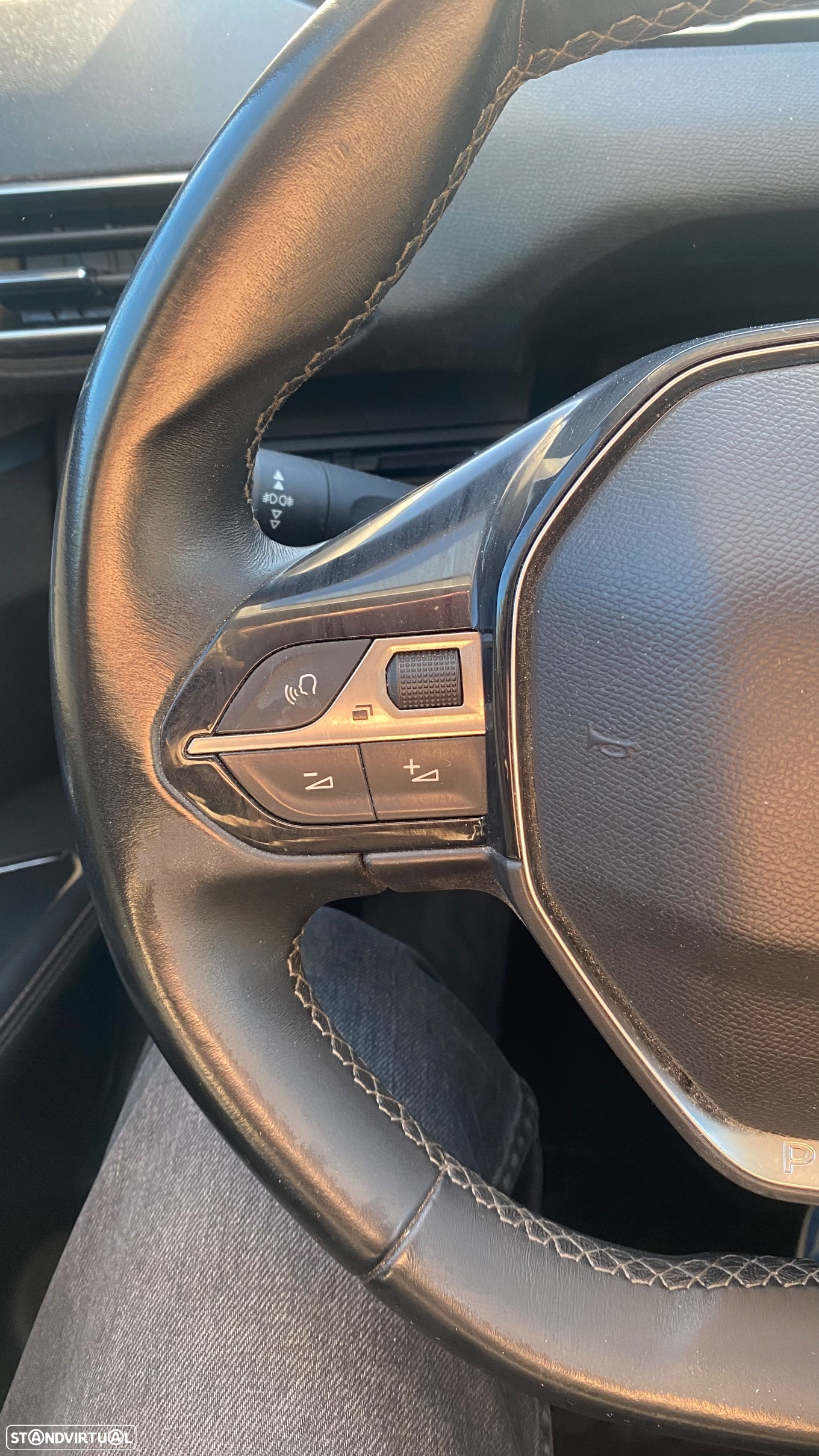 Peugeot 5008 1.2 PureTech Allure - 31