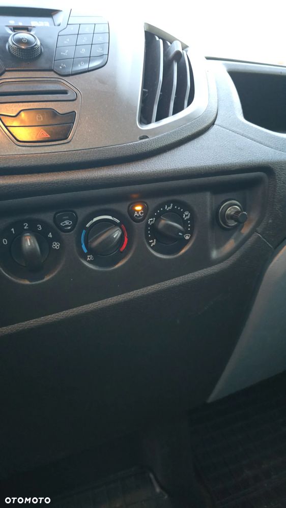 Ford Transit - 6