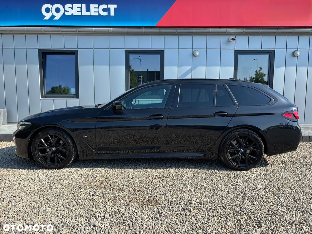 BMW Seria 5 520d xDrive mHEV M Sport sport - 2
