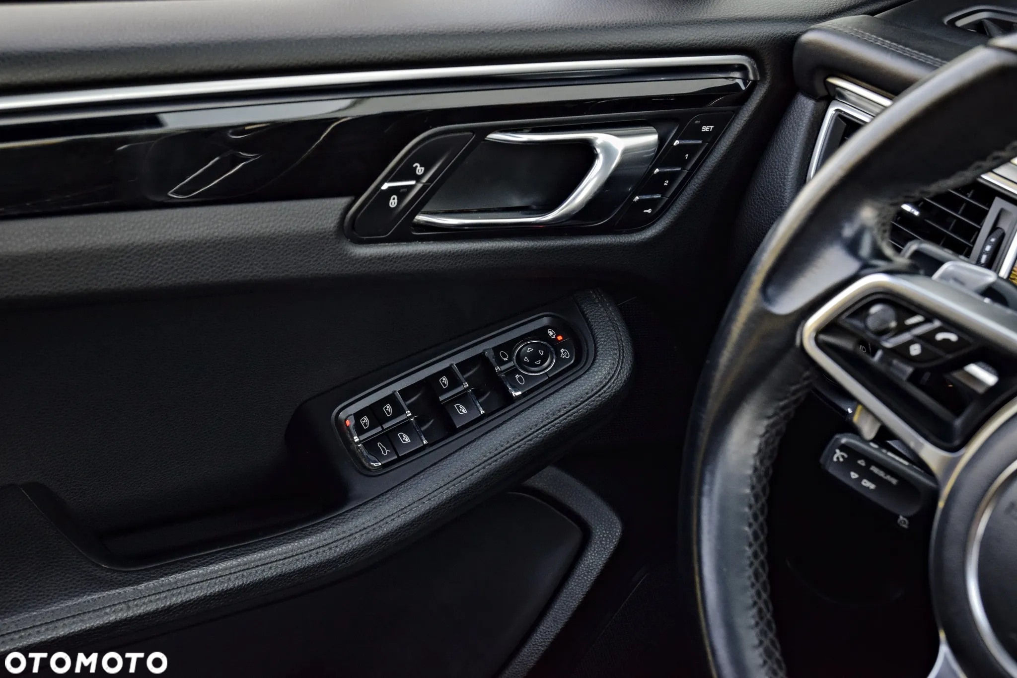 Porsche Macan S - 35