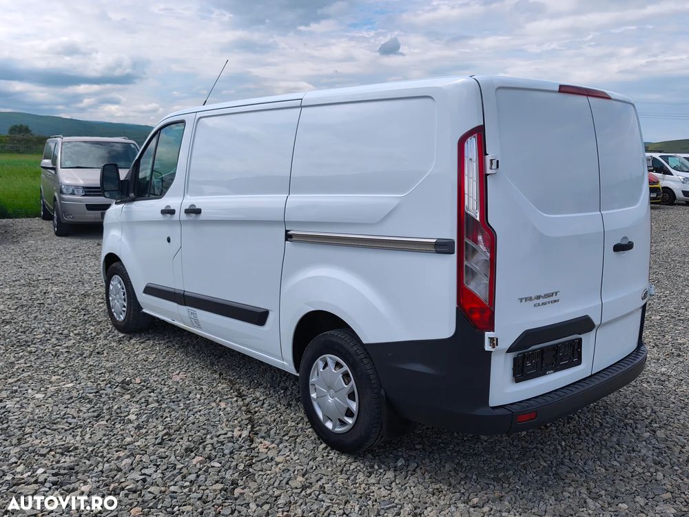 Ford Transit Custom - 11