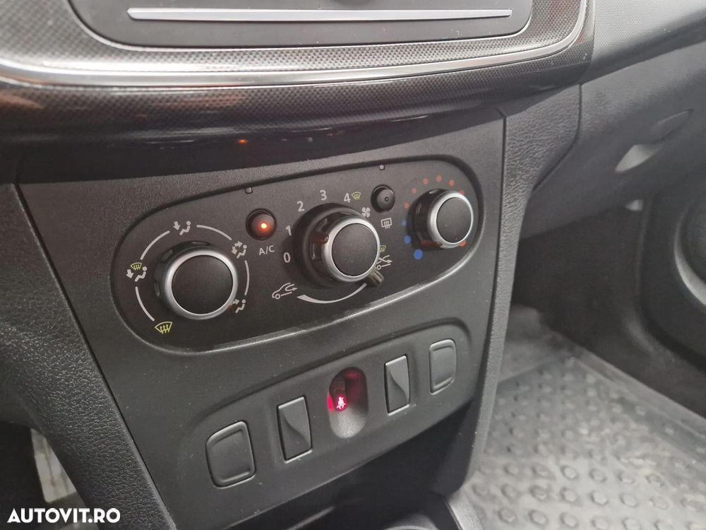 Dacia Logan 1.5 Blue dCi Laureate - 13