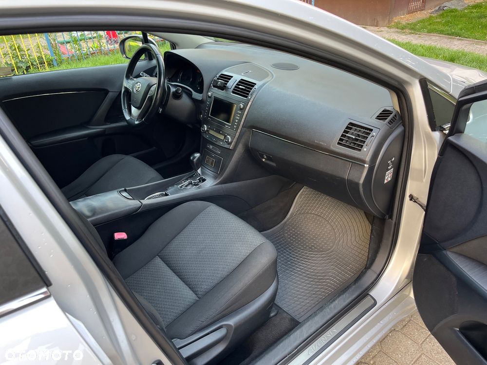 Toyota Avensis 2.0 Sol plus MS - 20