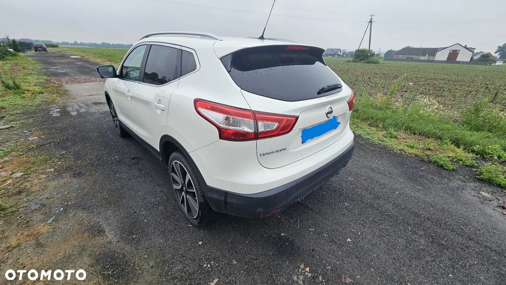 Nissan Qashqai 1.6 dCi Xtronic TEKNA+ - 9
