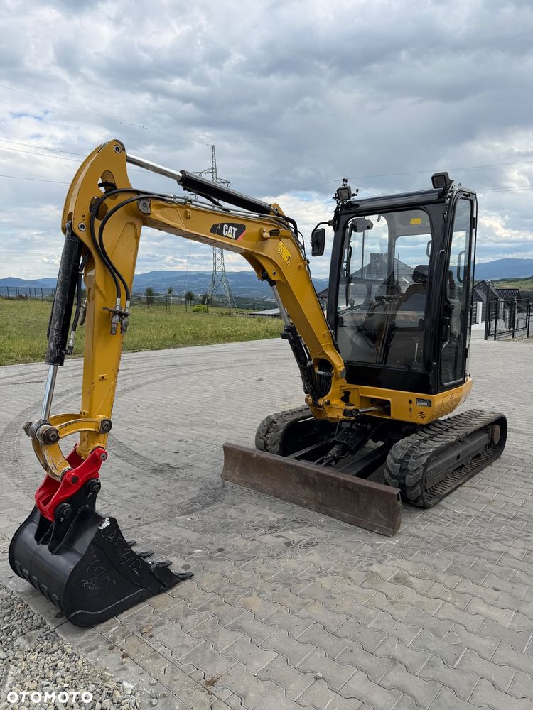 Caterpillar 302.7D - 15