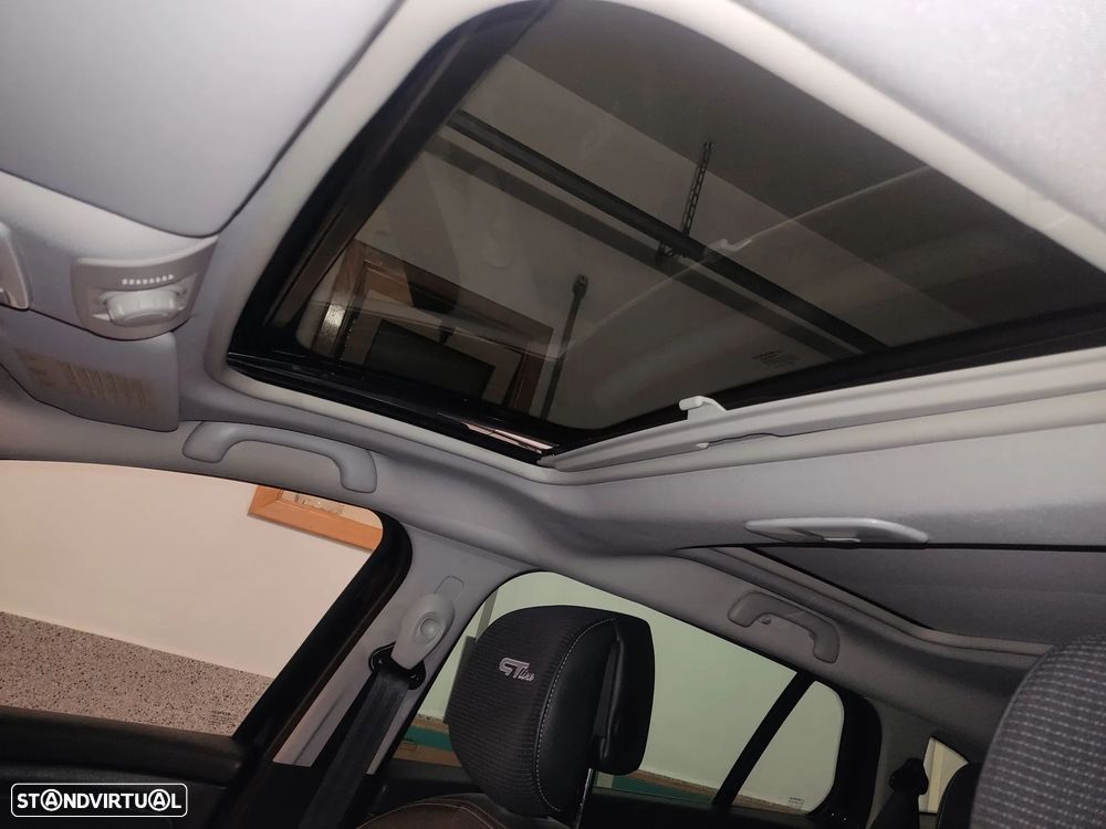 Renault Mégane Sport Tourer - 5