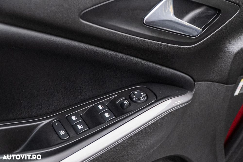 Opel Grandland X 1.2 Turbo START/STOP AT8 Business Edition - 28