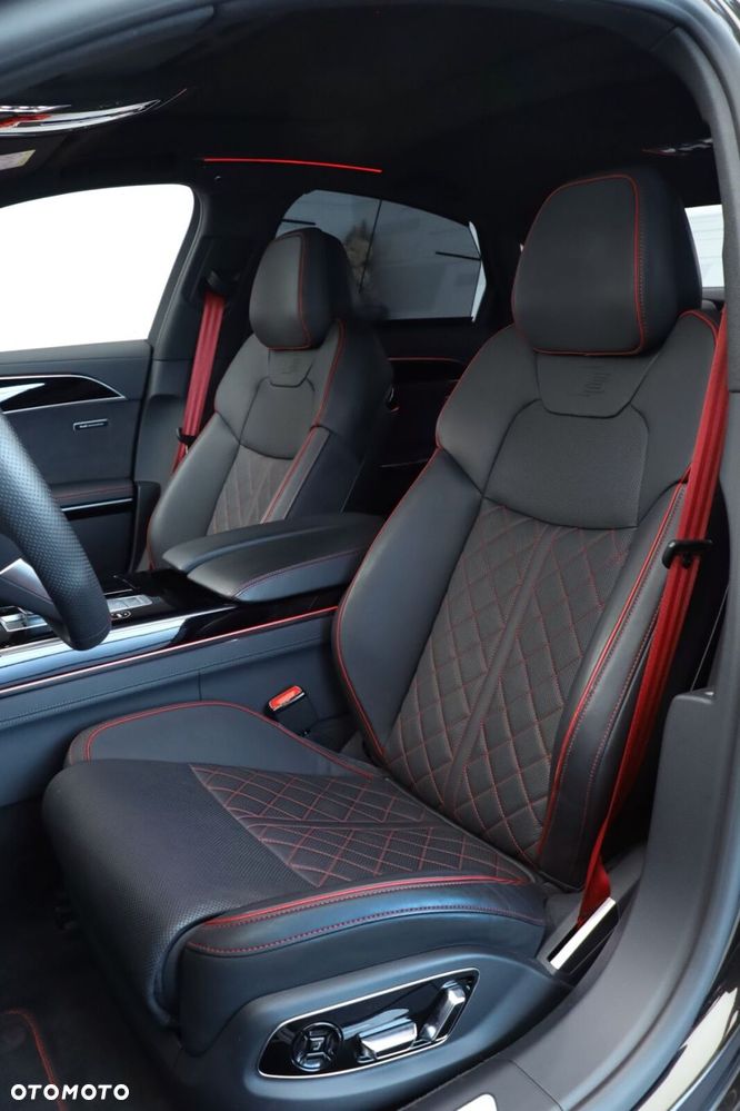 Audi A8 - 26