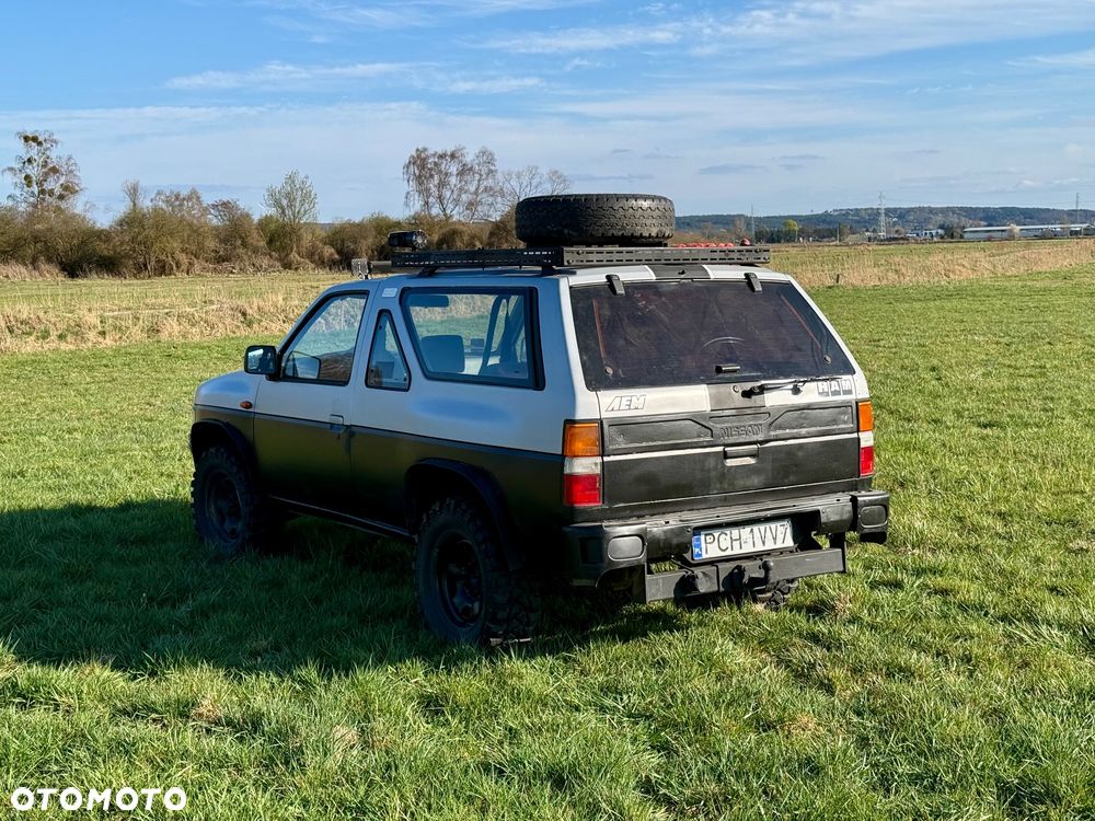 Nissan Terrano - 8