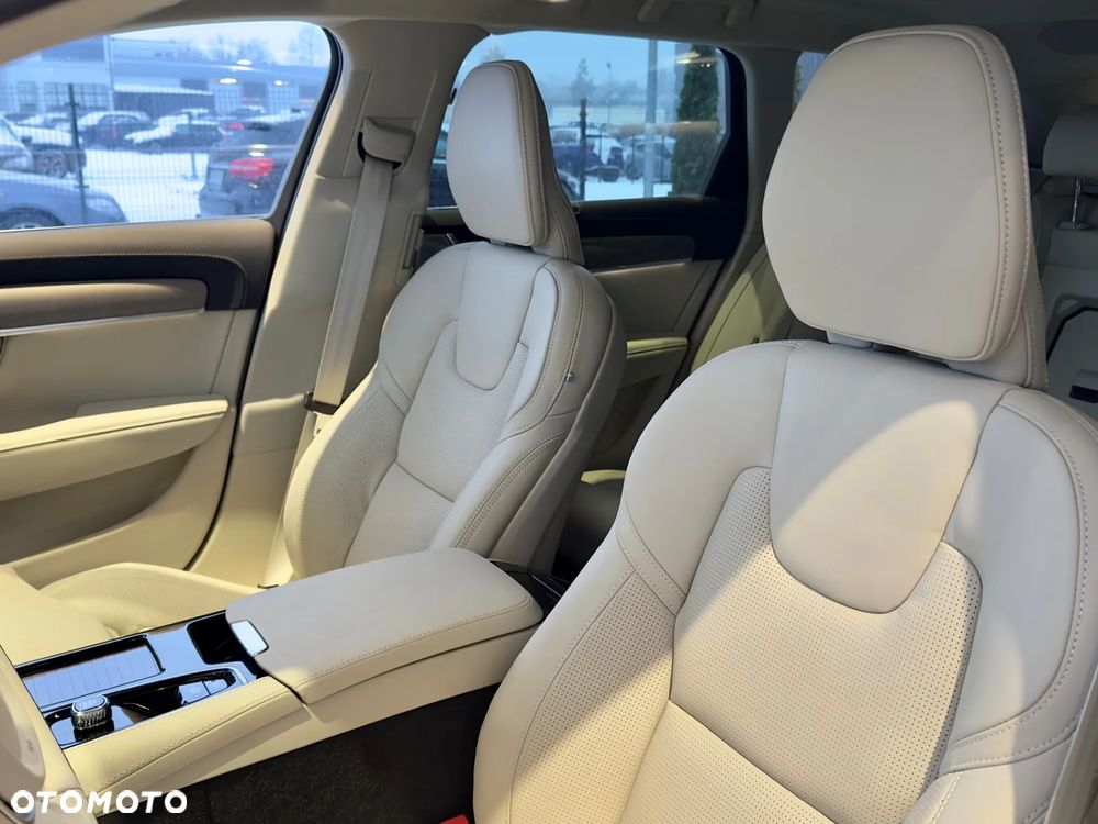 Volvo V90 T6 AWD Plug-In Hybrid Ultra Bright - 4