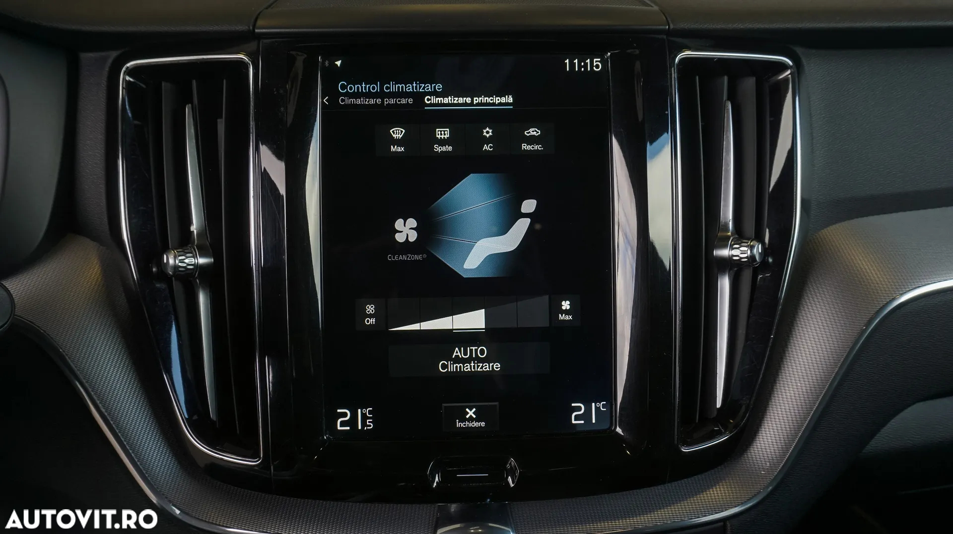 Volvo XC 60 D4 AWD Geartronic RDesign - 13