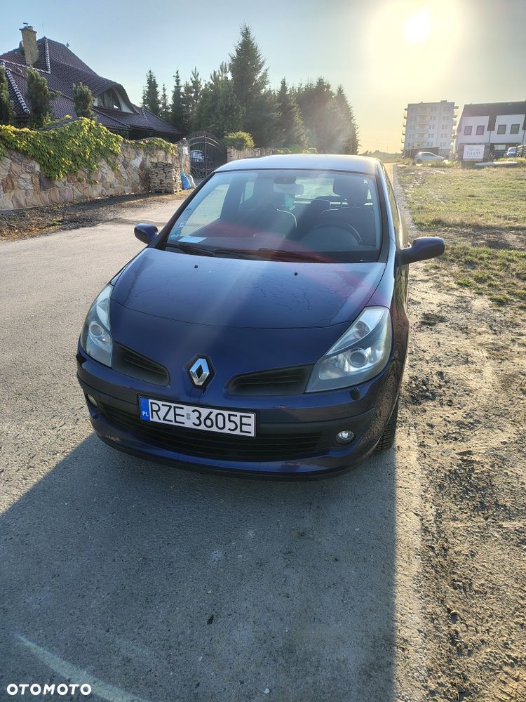 Renault Clio - 1