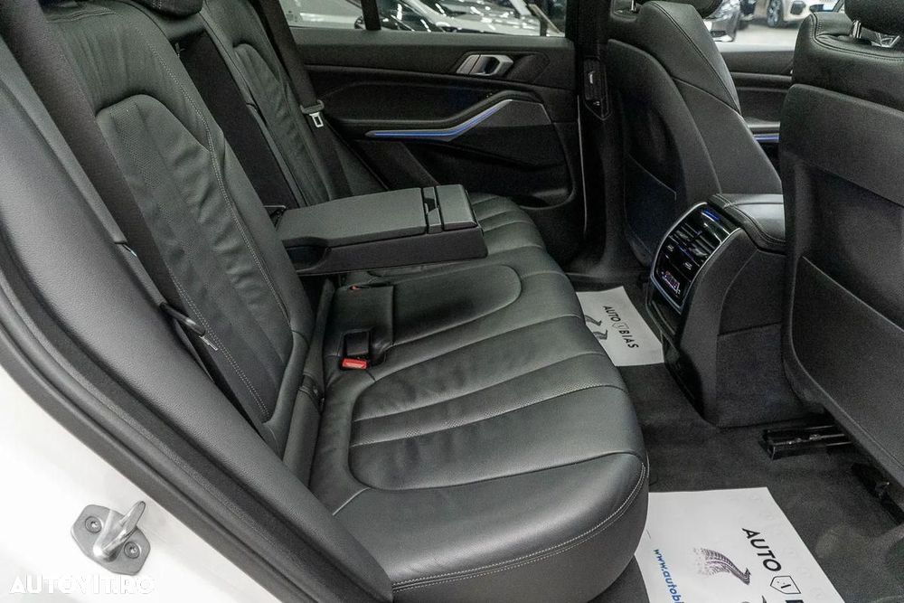 BMW X5 xDrive30d - 9
