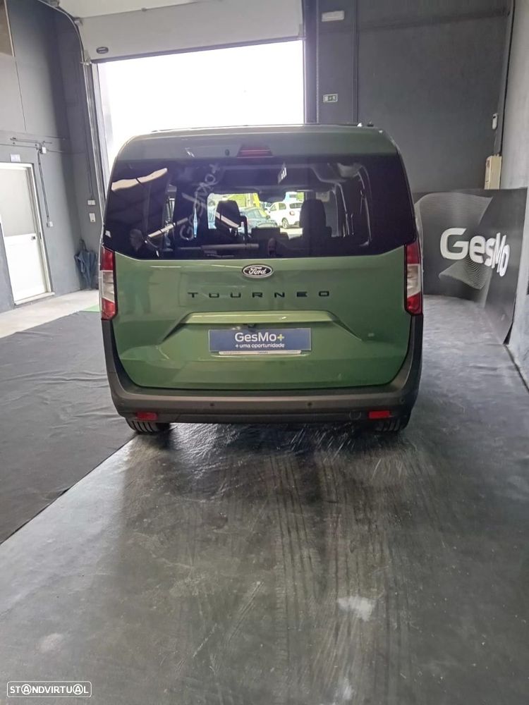 Ford Tourneo Courier 1.0 EcoBoost Titanium - 27