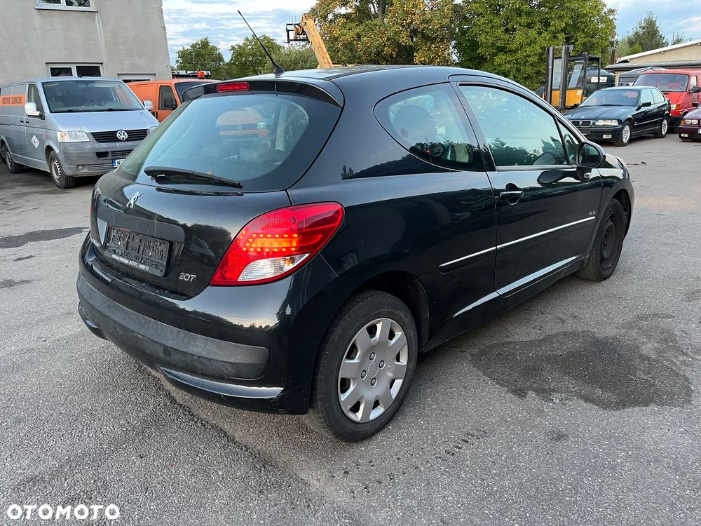 Peugeot 207 - 6