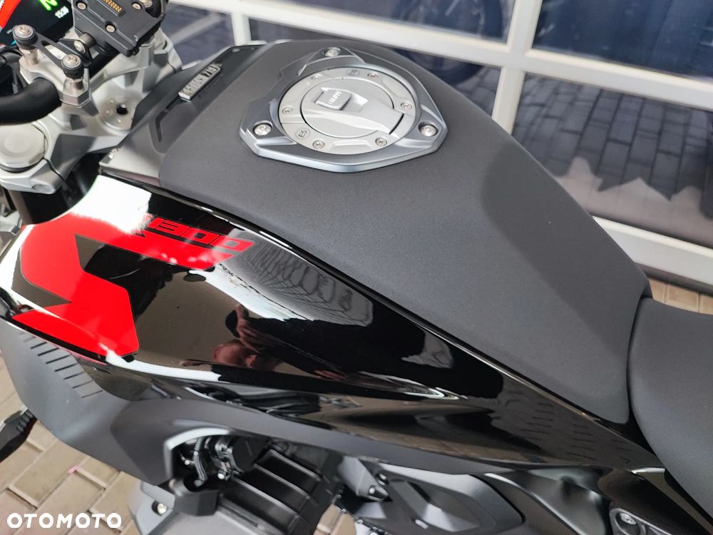 BMW R - 16