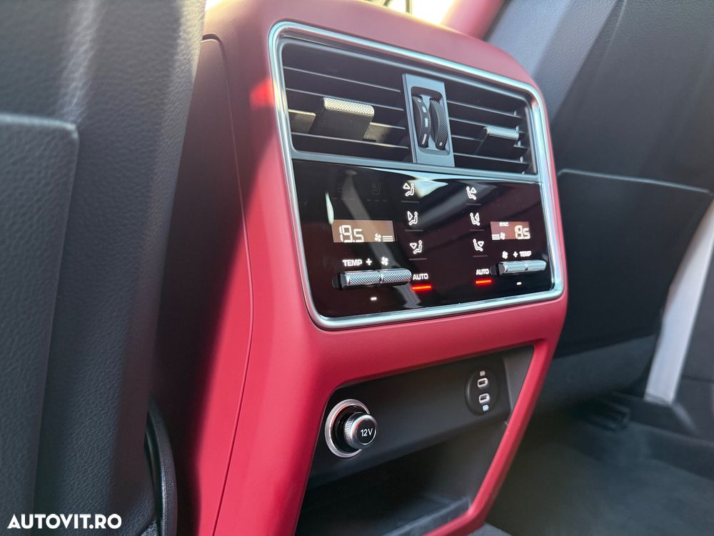 Porsche Cayenne Tiptronic S Platinum Edition - 16