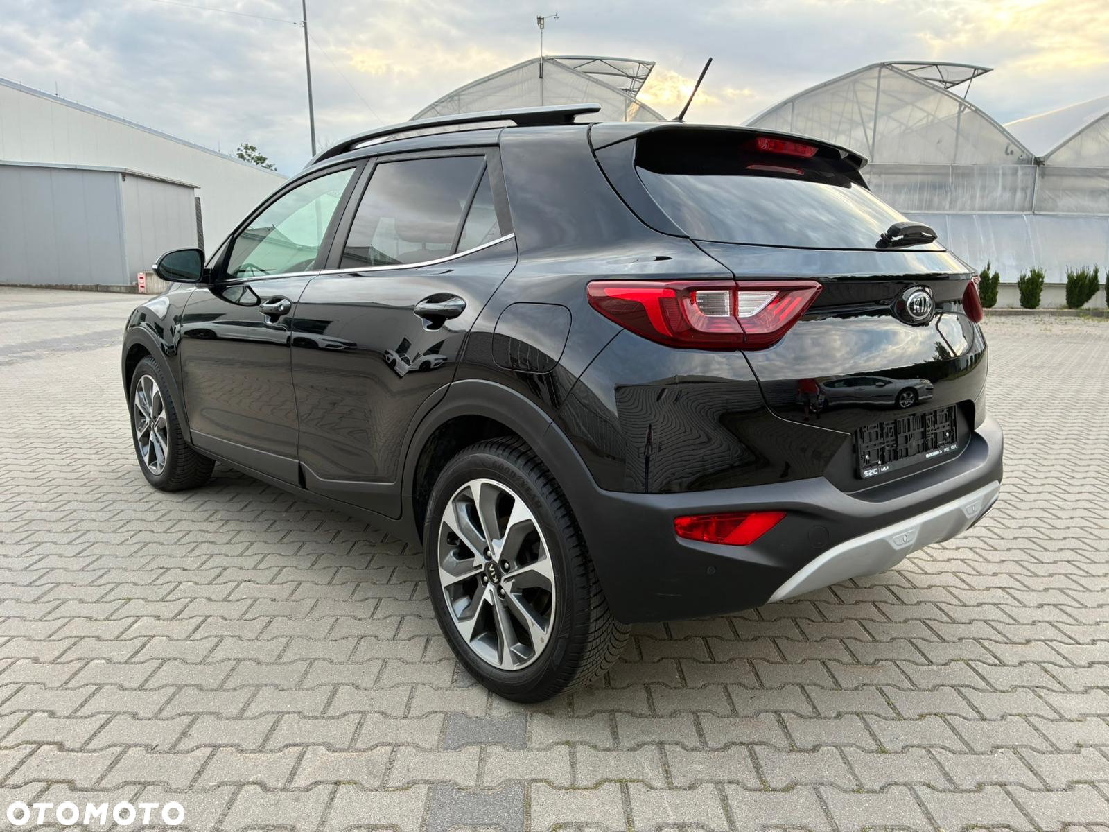 Kia Stonic 1.6 CRDi Spirit - 4