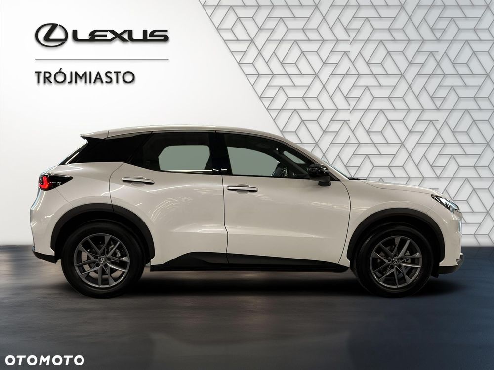 Lexus LBX 1.5 Hybrid - 7