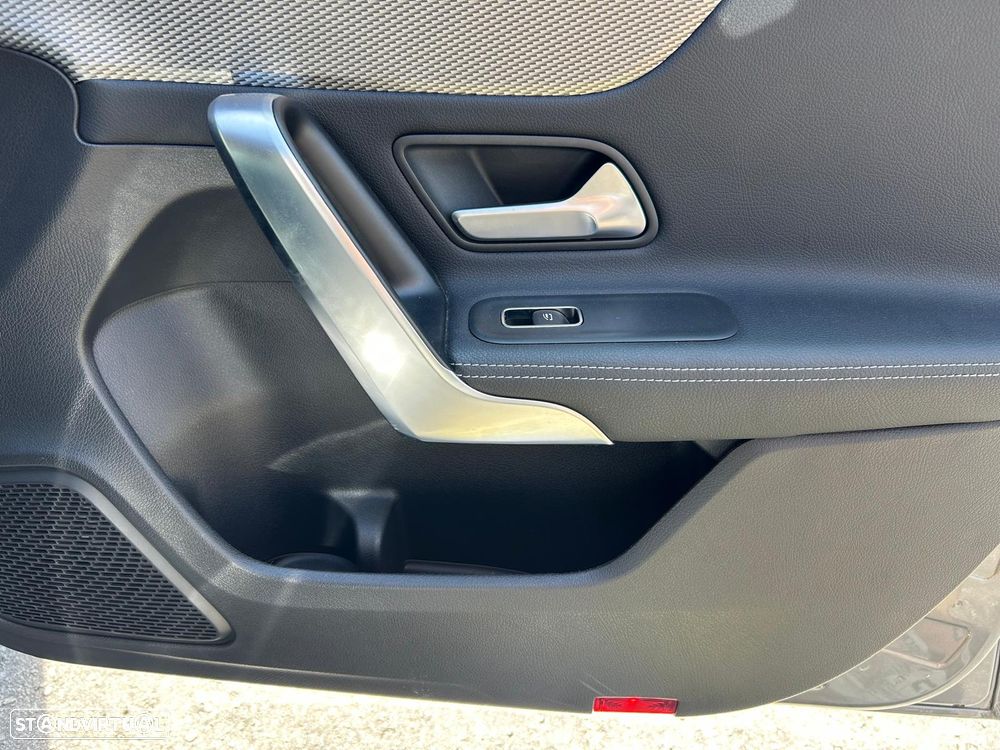 Mercedes-Benz A 250 e 8G-DCT Edition 2021 - 19