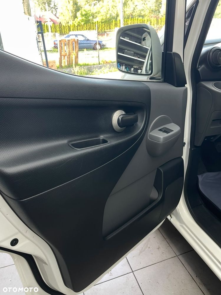 Nissan NV200 Evalia 1.5 Premium - 24