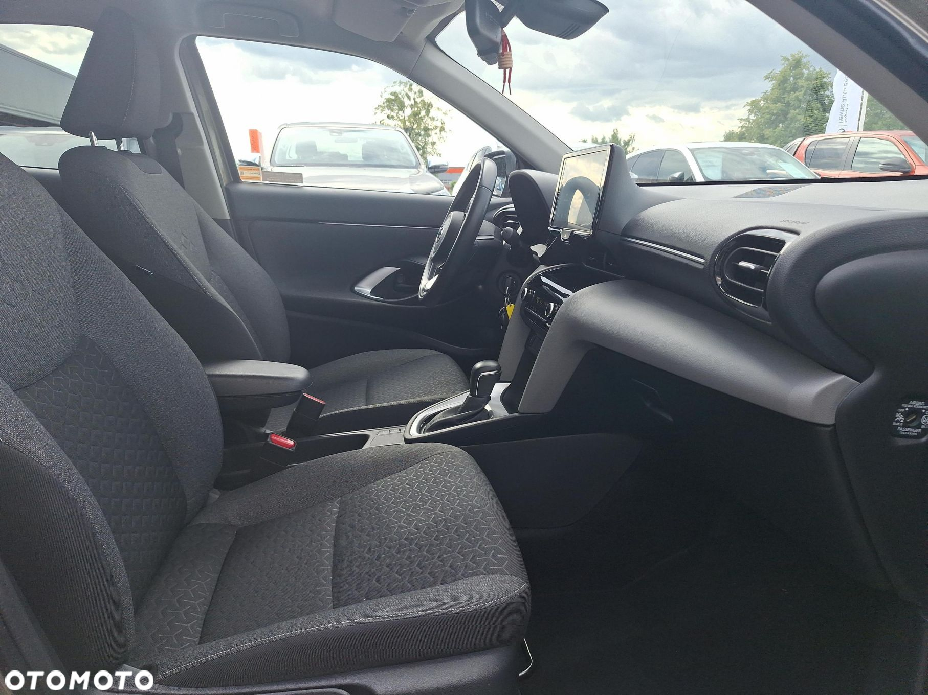 Toyota Yaris Cross Hybrid 1.5 Comfort - 12