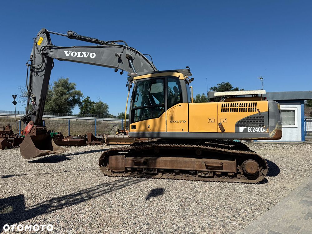 Volvo EC240C NL - 9