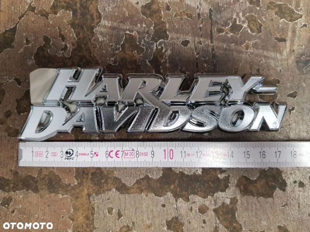 Emblemat na atrapę zbiornika Harley Davidson V-Rod 62797-06 - 7